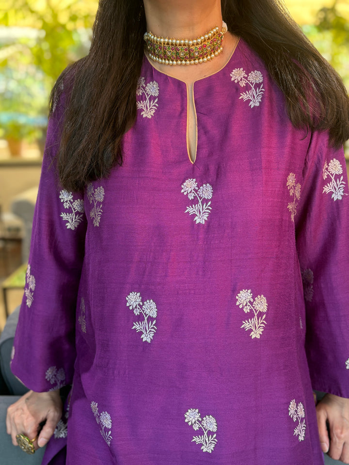 Banarasi Small Butti Kurti with Farshi Salwar - Aurbergine