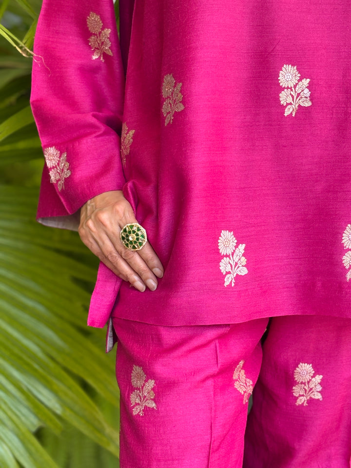 Banarasi Short Tunic with Narrow Pant Co-Ord Set - Pink