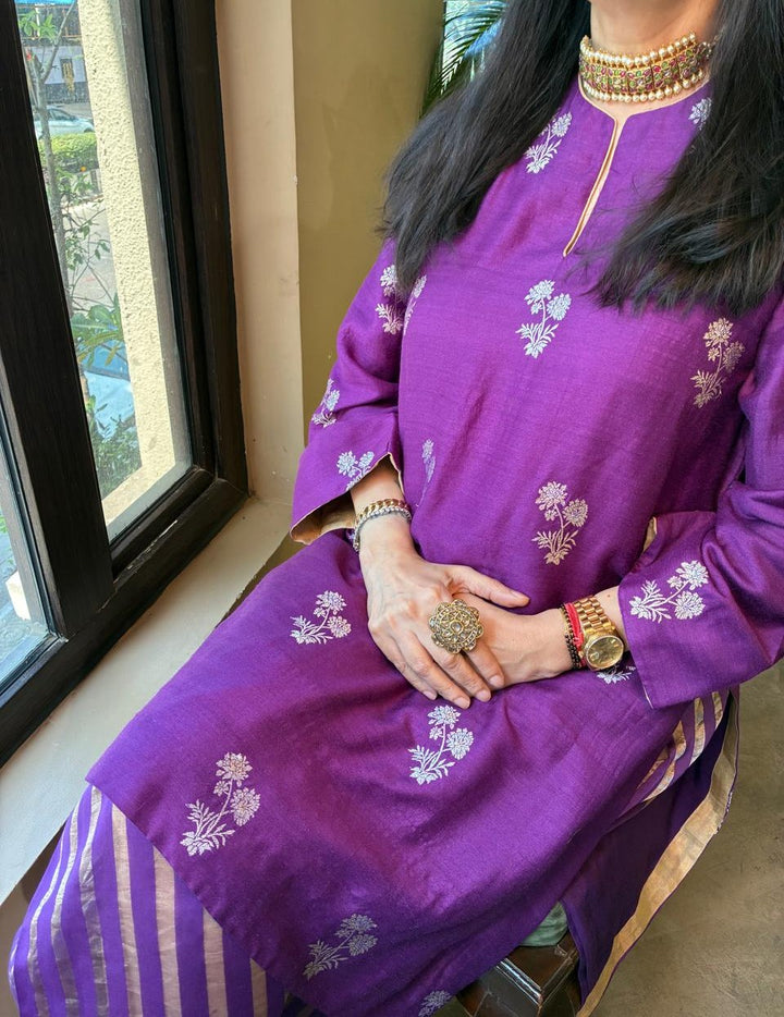 Banarasi Small Butti Kurti with Farshi Salwar - Aurbergine